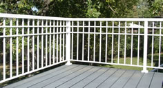 Residential Vermillion picket aluminum railing